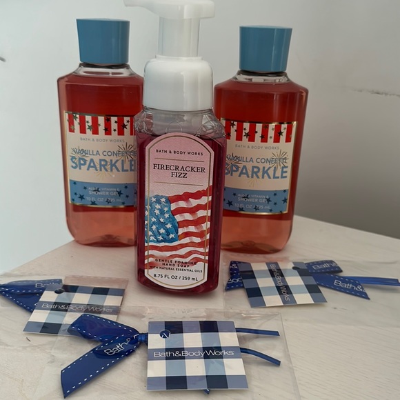 Bath & Body Works (3) piece set. (2) Shower Gels, (1) foaming hand soap. - Picture 1 of 5